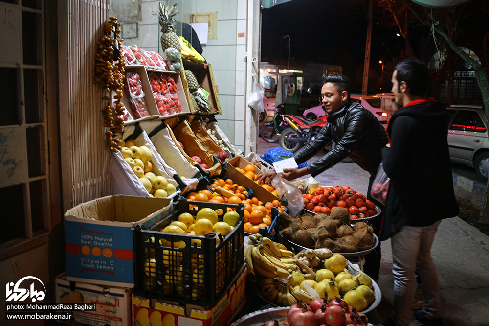حال و هوای بازار مبارکه در شب یلدا/ تصاویر