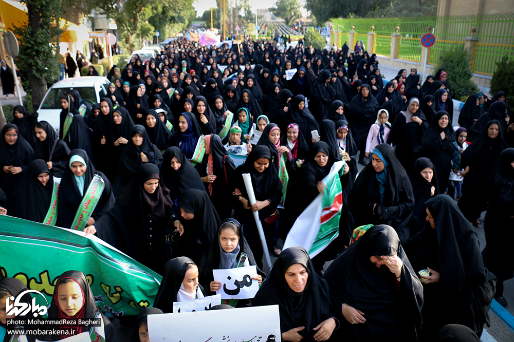 راهپیمایی عفاف و حجاب و صيانت از خانواده در شهرستان مبارکه برگزار شد/ تصاویر