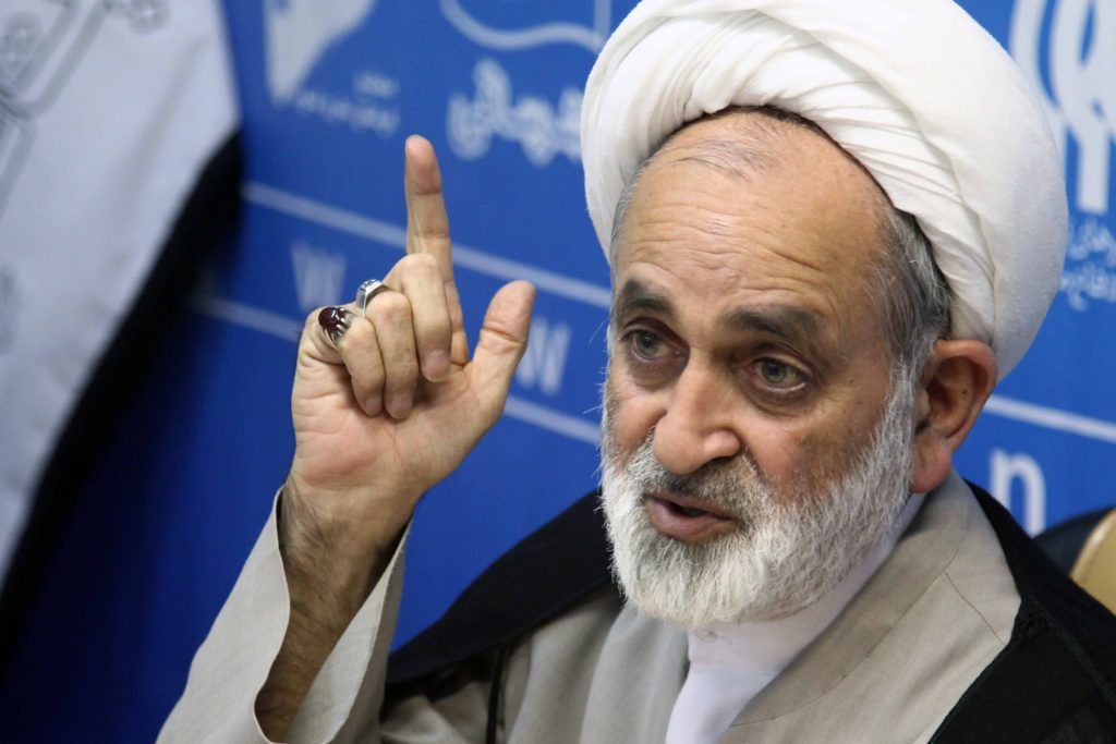 آقای روحانی از کدام عزت سخن می گویید؟/ عزت شما از آمریکا و انگلیس خبیث است یا از اسلام ناب محمدی(ص)؟