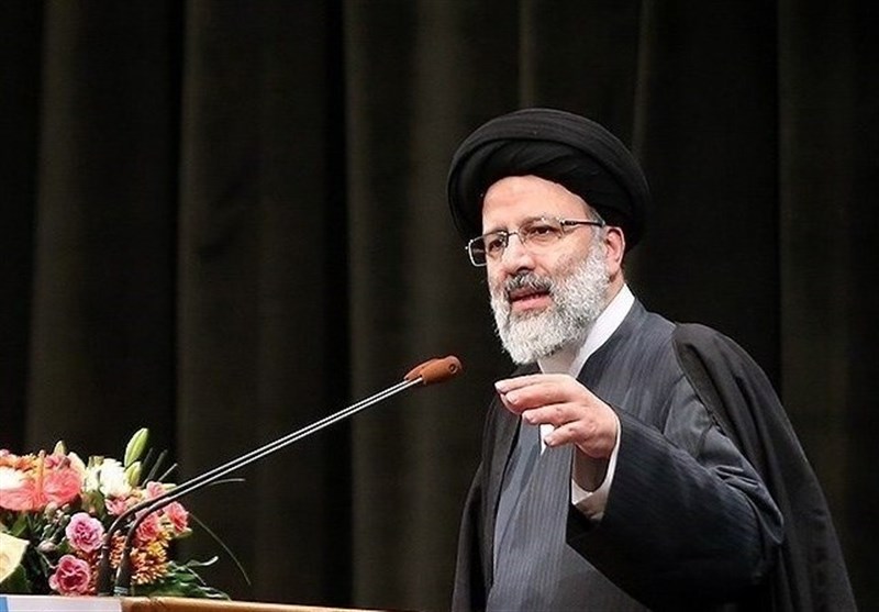 رئیسی: پاسخ به حضور پرشور مردم در ۲۲ بهمن بیان «سخنان جناحی و انتخاباتی» نیست