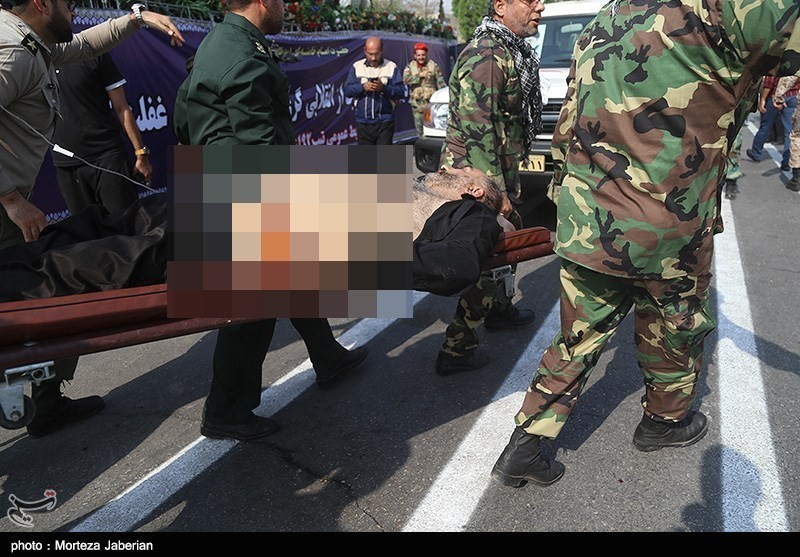 شهادت 8 تن در حمله تروریستی به رژه اهواز
