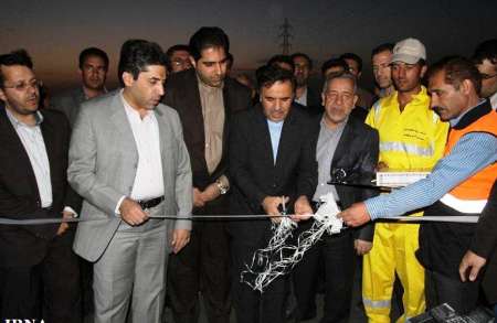 بهره برداری از 17 طرح راهسازی در استان اصفهان با حضور وزیر راه آغاز شد