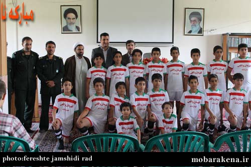 رونمایی از لباس مدرسه فوتبال باشگاه فرهنگی ورزشی بسیج شهرستان