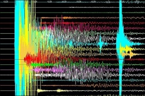 زلزله ۴ ریشتری تبریز را لرزاند