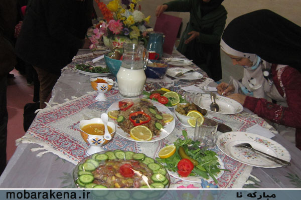 جشنواره غذاهاي سنتي در شهر مبارکه/گزارش تصویری