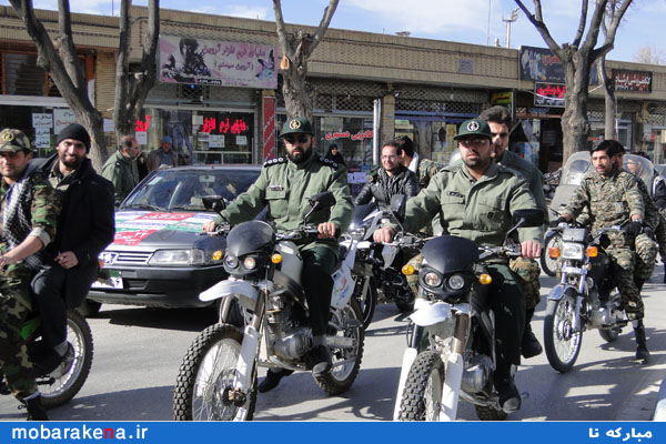 رژه مشترک موتوری و خودرویی سپاه ناحیه شهرستان مبارکه ونیروی انتظامی برگزار شد+ عکس