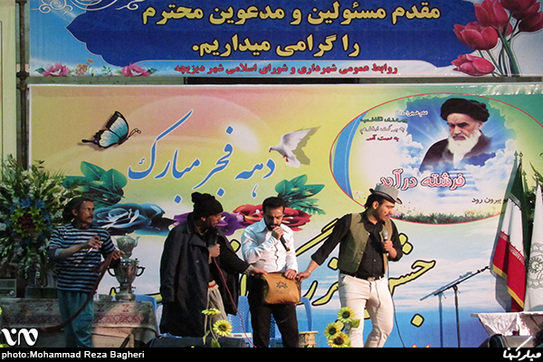 مراسم جشن دهه فجر انقلاب اسلامي در شهر دیزیچه/ گزارش تصویری سری دوم