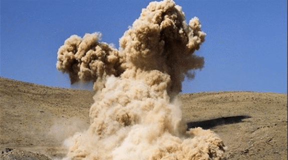 انفجار کنترل‌شده در مبارکه و اصفهان