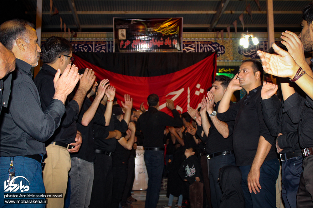 مراسم عزاداری شب هشتم محرم در محله حسن آباد شهر دیزیچه/ تصاویر