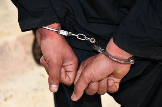 دستگیری معتاد سارق طلا‌های منازل در مبارکه