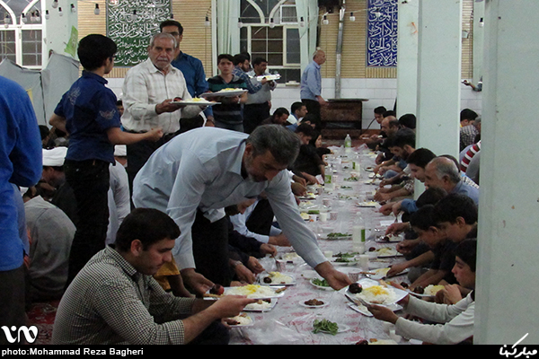 برگزاری مراسم ضیافت افطاری در مبارکه