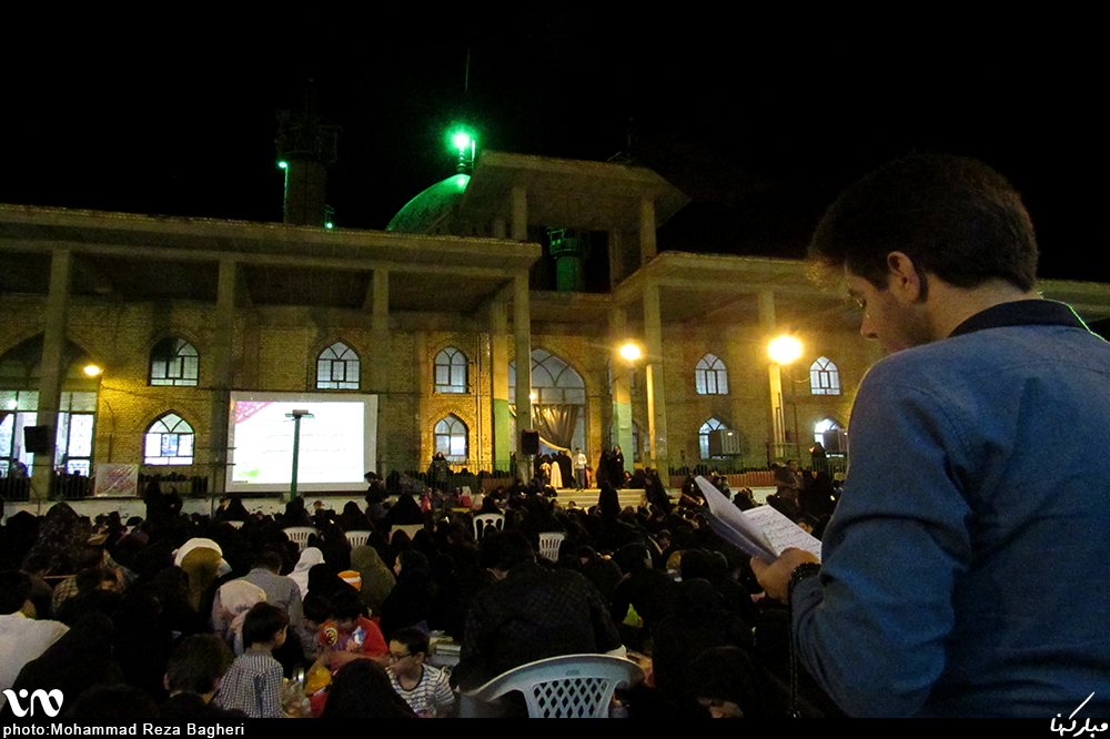 مراسم احیای سومین شب قدر در امامزاده عزالدین محمد(ع) شهر مبارکه/ تصاویر