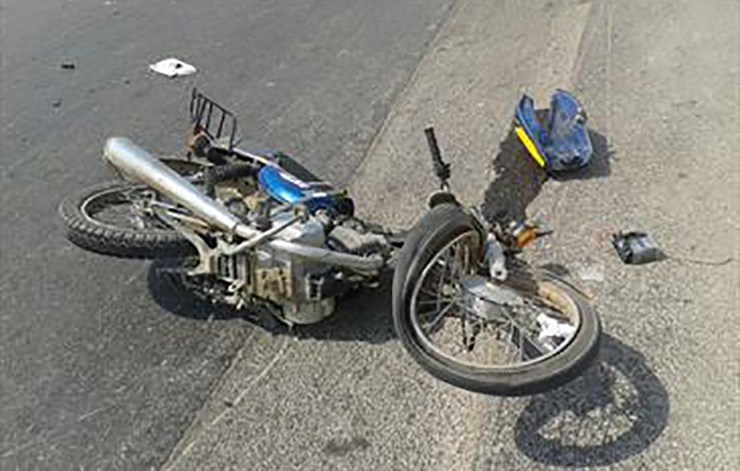 تصادف مرگبار دو برادر 13 و 7 ساله موتورسوار با تیر چراغ برق در کرکوند