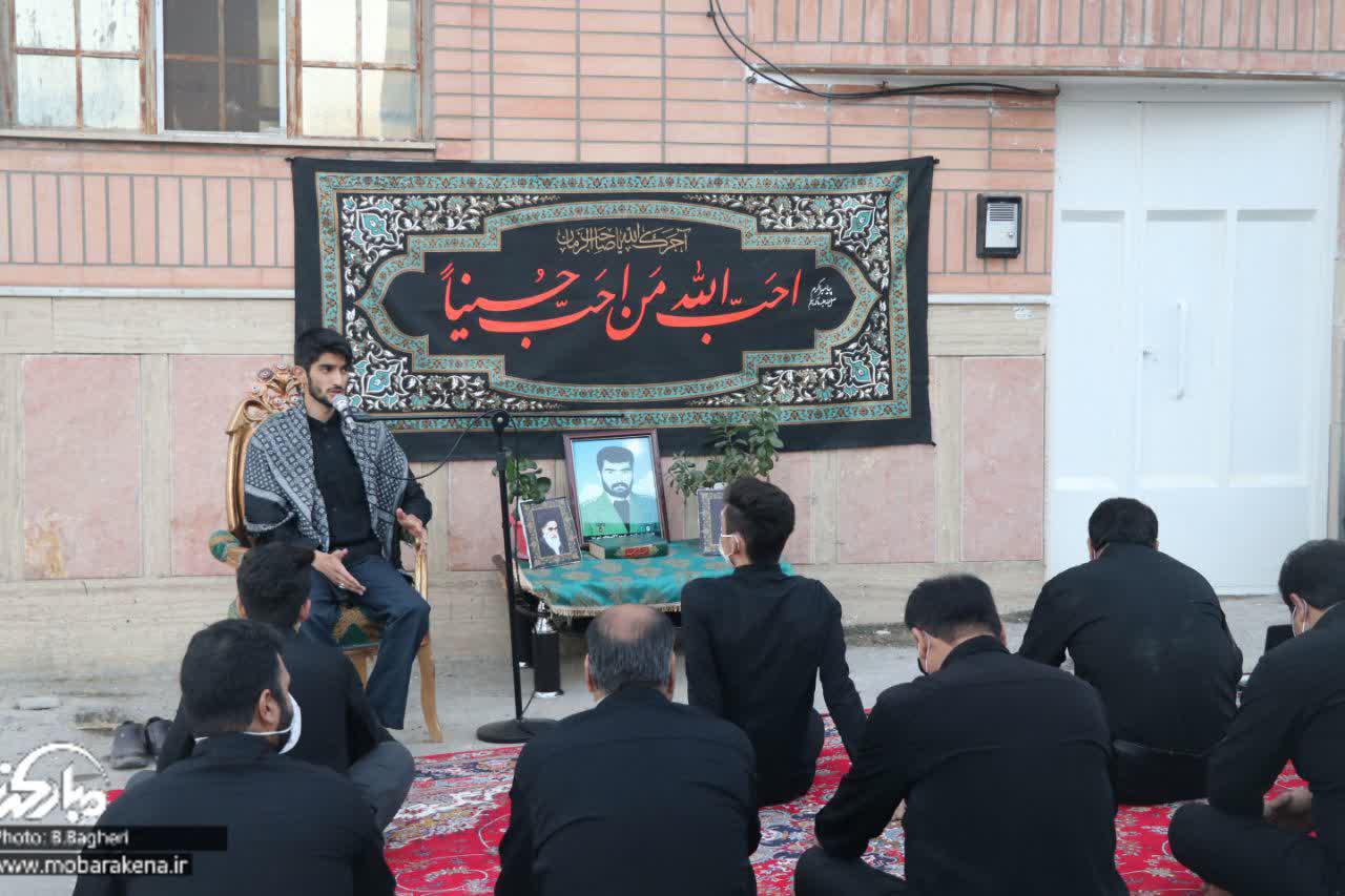 تصاویر|برپایی مجلس عزای امام حسین(ع) در کوچه شهید مداحی محله دهنو